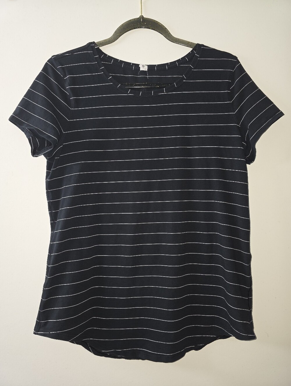 Lululemon Athletica Love Crewneck T-shirt Black With White Stripes Size 8